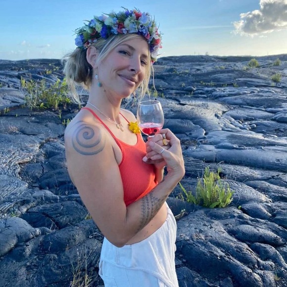 Meet your Posher, Raine - Picture 5 of 5